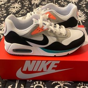 NEW! Nike Air Max Correlate White Black New Green Women’s Size 8